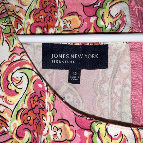 JONES NEW YORK Signature Dusty Rose Paisley Print Sleeveless Dress - Picture 3 of 4